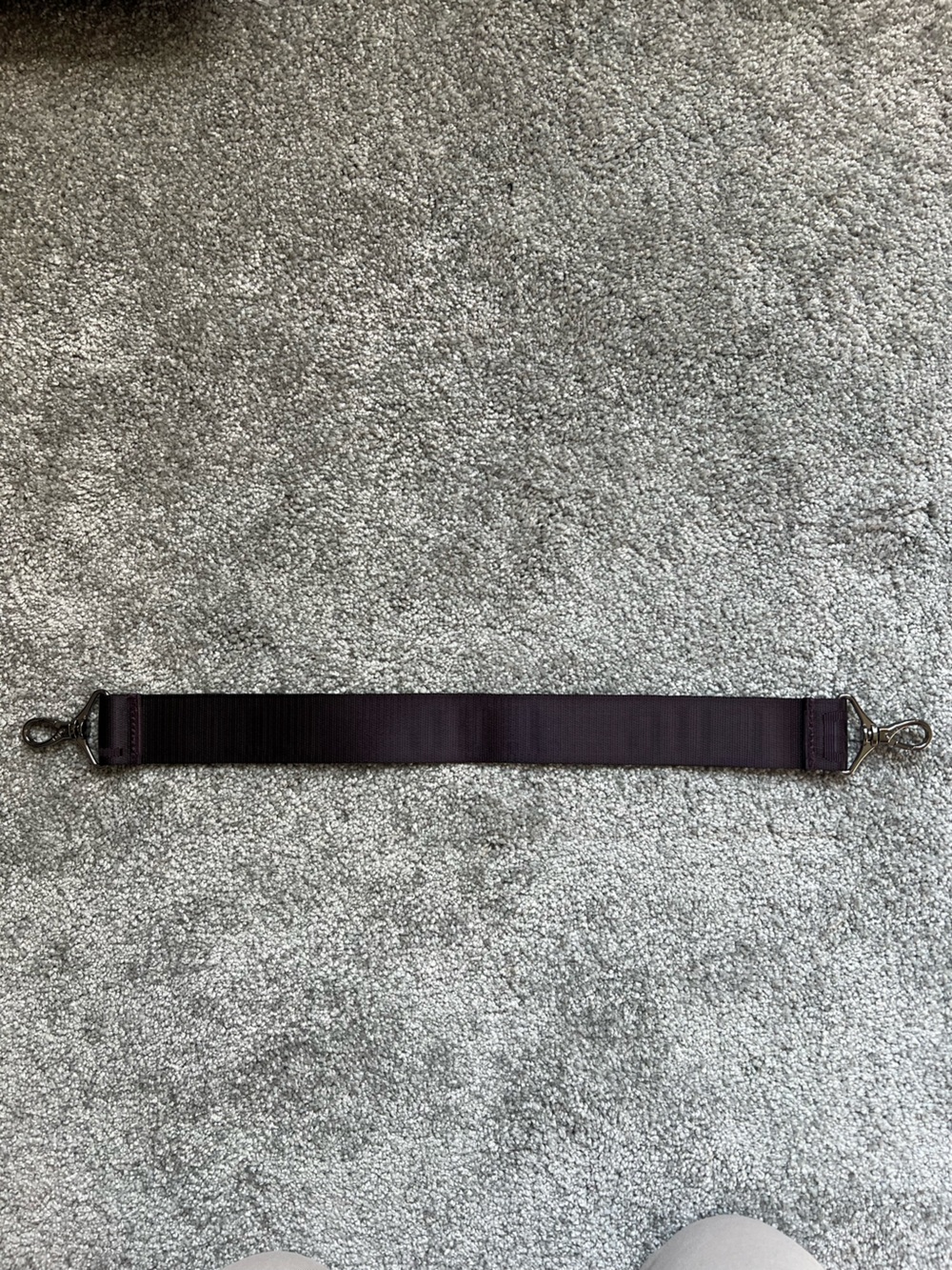Lug plum webbed LUG short shoulder strap